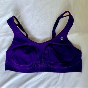 Lululemon sport bra